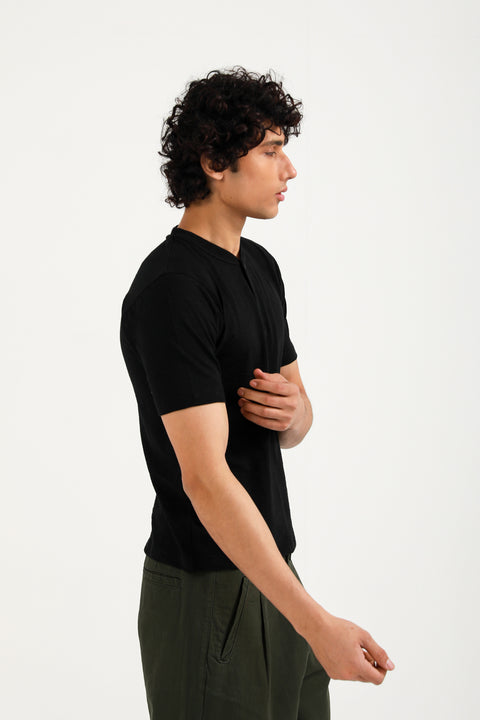 SLIM CROPPED TEXTURED HENLEY
