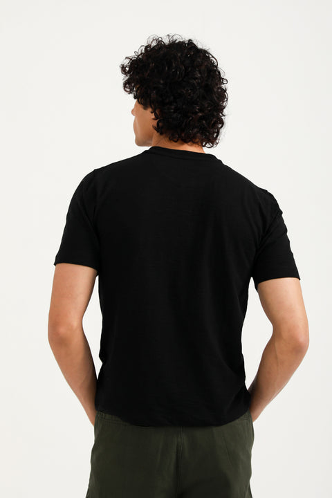 SLIM CROPPED TEXTURED HENLEY
