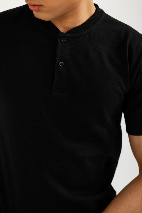 SLIM CROPPED TEXTURED HENLEY