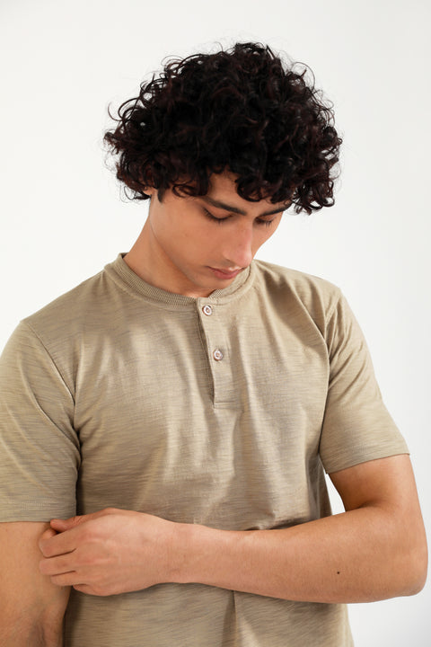 SLIM CROPPED TEXTURED HENLEY