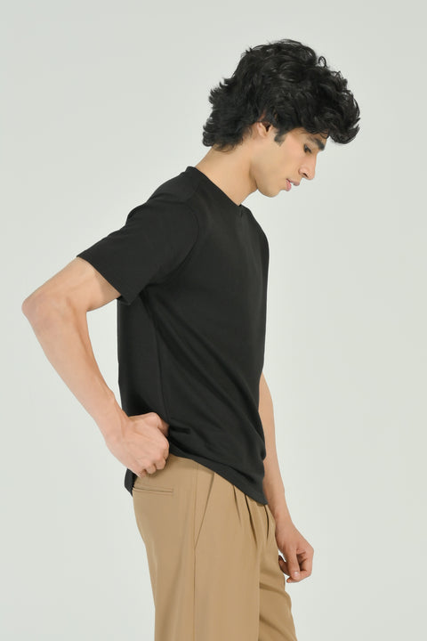 SUPER SOFT EMBOSSED GRAPHIC TEE