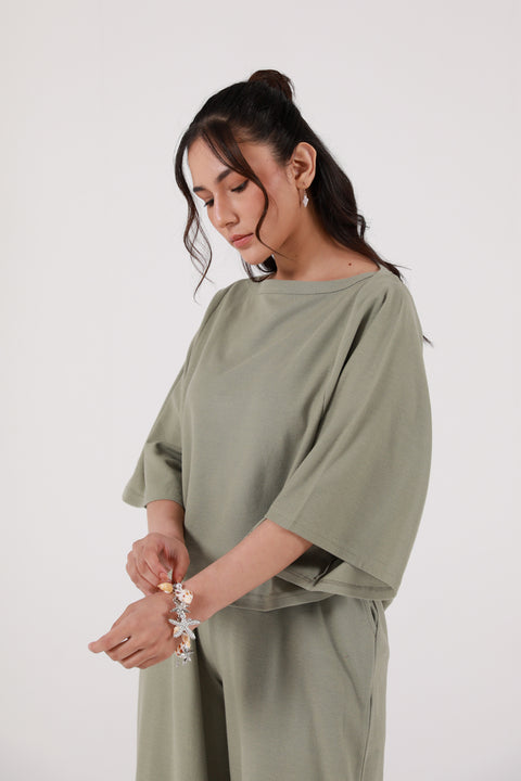 TEXTURED TOP WITH SLEEVE DETAIL