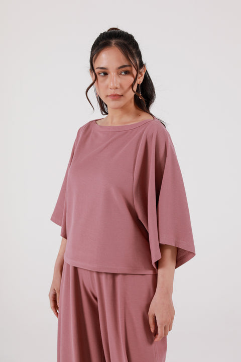 TEXTURED TOP WITH SLEEVE DETAIL