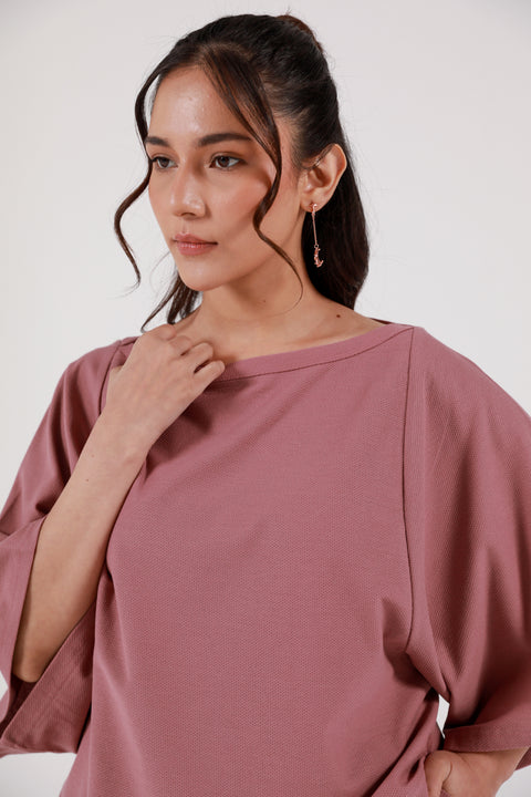 TEXTURED TOP WITH SLEEVE DETAIL