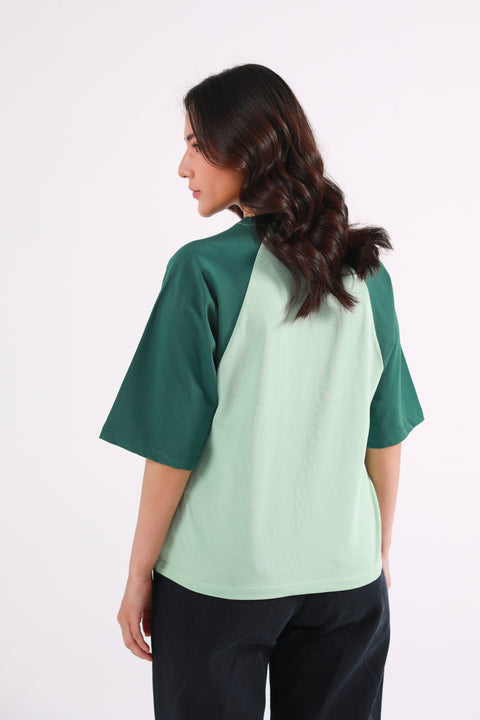 RAGLAN SLOGAN TEE