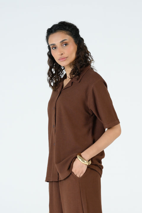 TEXTURED BUTTON DOWN SHIRT