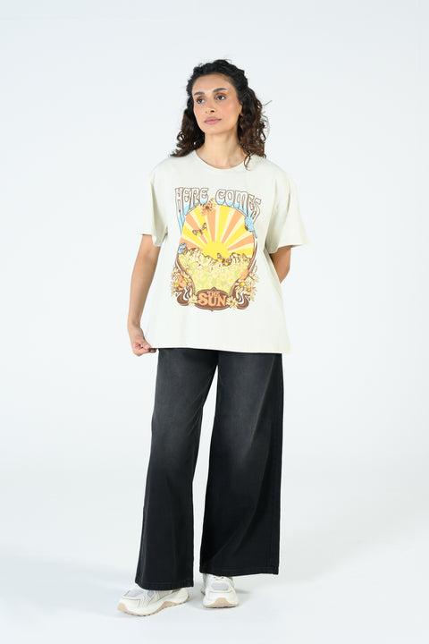 GRAPHIC OVERSIZED TEE