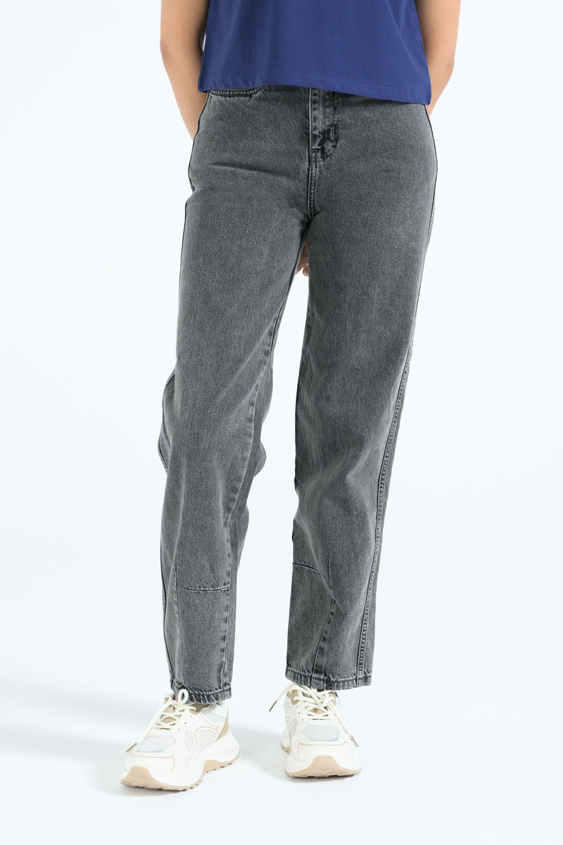 BARREL FIT DENIM