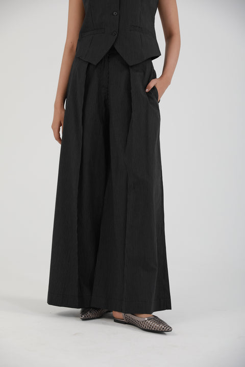 PINSTRIPED WIDE LEG PANTS