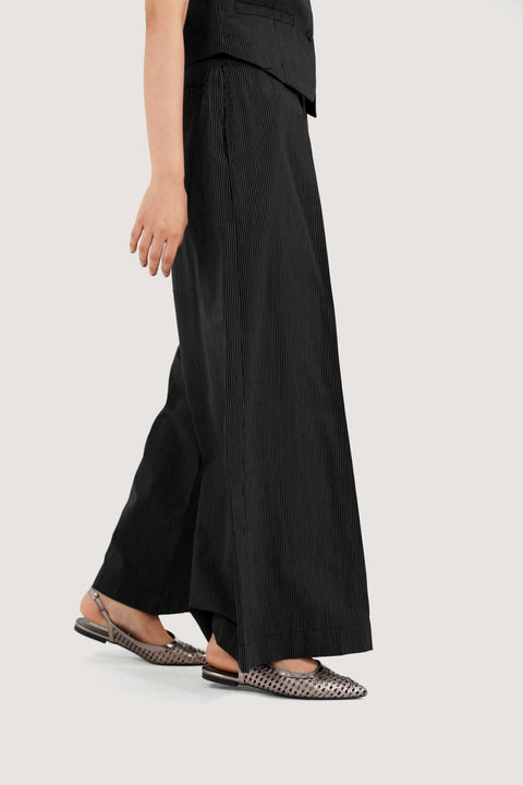 PINSTRIPED WIDE LEG PANTS