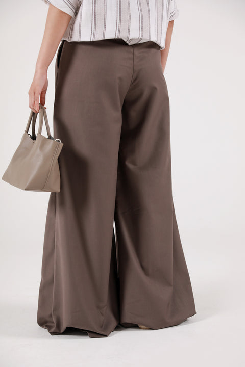 OVERLAP PLEATED PANTS