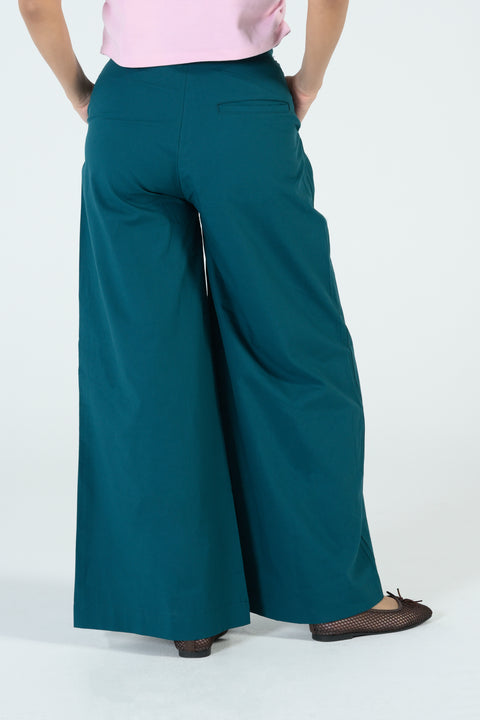 PLEATED WIDE LEG TROUSERS