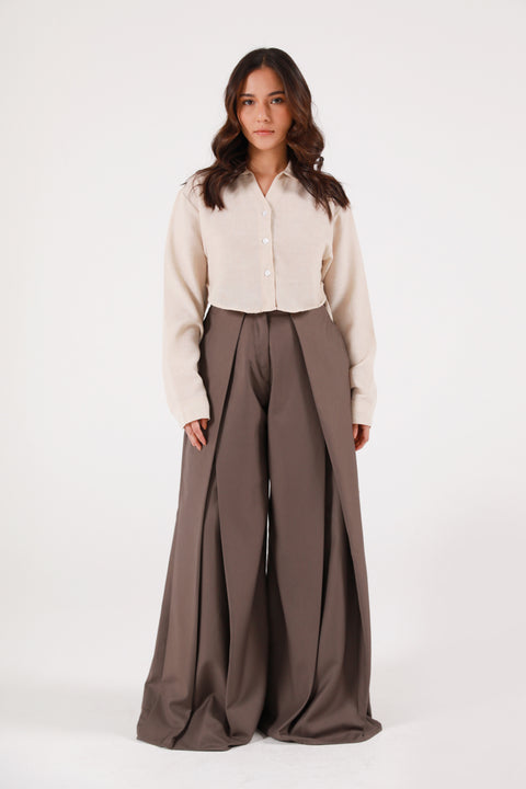 BUTTON DOWN SHIRT WITH TIE DETAIL