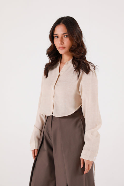 BUTTON DOWN SHIRT WITH TIE DETAIL