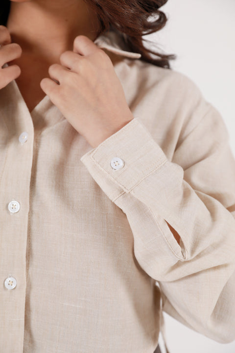 BUTTON DOWN SHIRT WITH TIE DETAIL