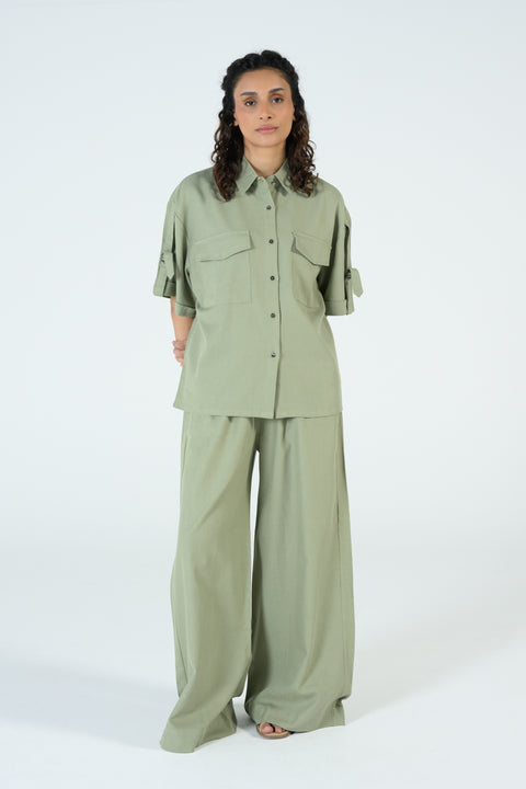 BUTTON DOWN TOP WITH SLEEVE DETAIL