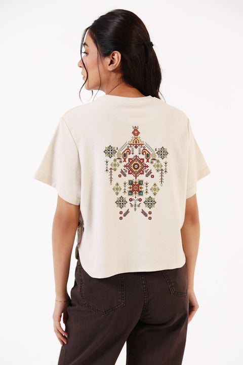 TEXTURED EMBROIDERED TEE