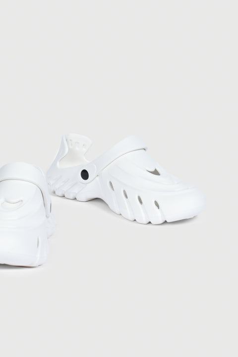 TEXTURED RUBBER CLOGS