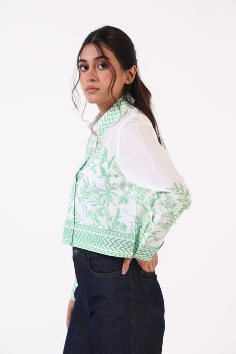 CROPPED PRINTED BUTTON DOWN SHIRT
