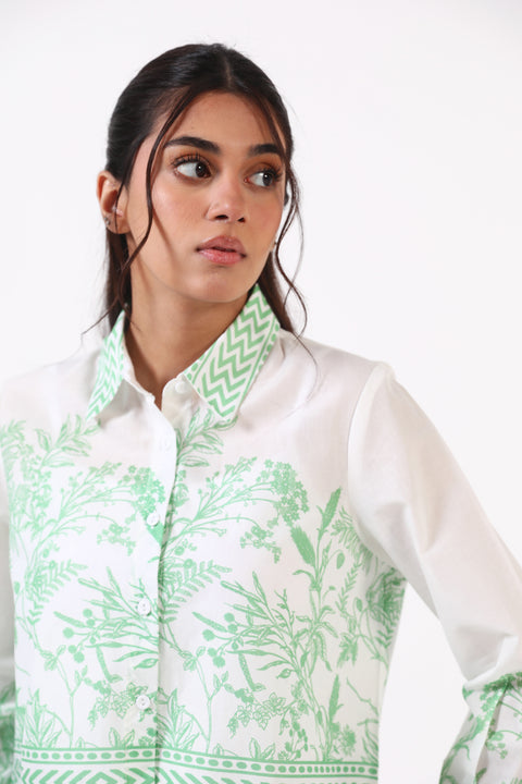 CROPPED PRINTED BUTTON DOWN SHIRT