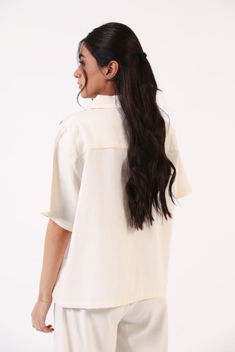 GRAPHIC TOP WITH TIE DETAIL