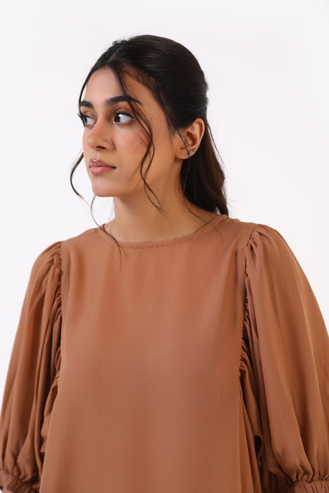 TOP WITH SLEEVE DETAIL