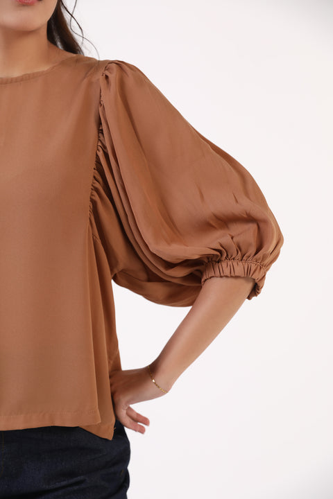 TOP WITH SLEEVE DETAIL