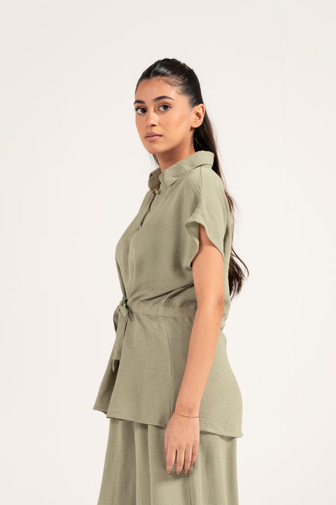 WAIST FITTED SLEEVELESS TOP