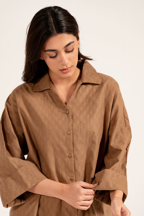 TEXTURED BUTTON DOWN TOP