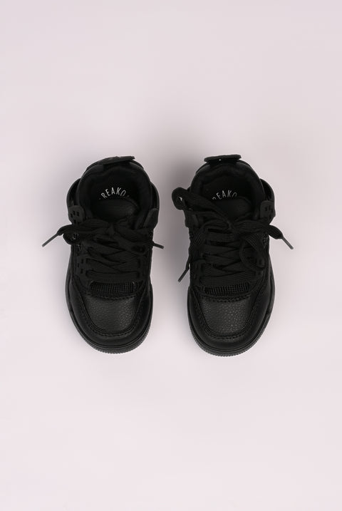 BOYS SPORTY SNEAKERS