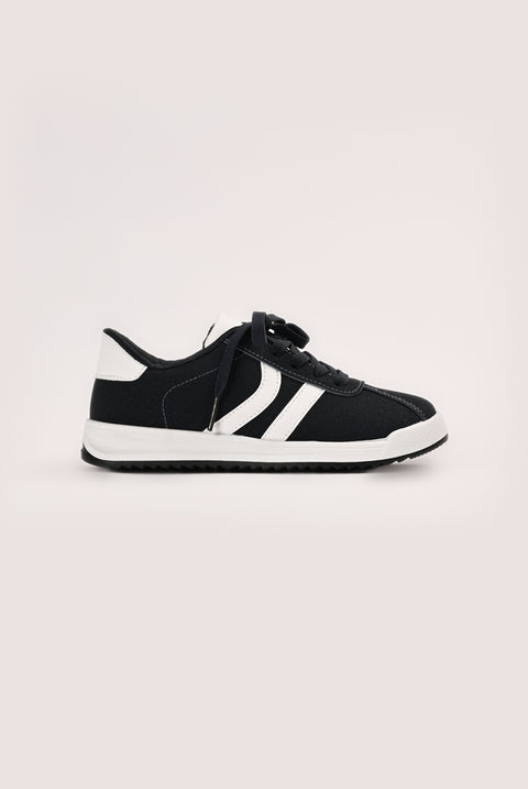GIRLS CONTRAST DETAIL SNEAKERS