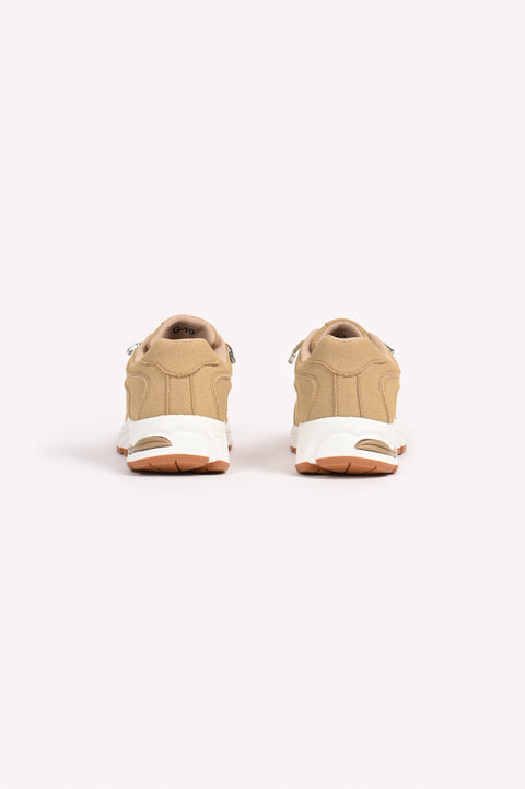 GIRLS LACE UP SNEAKERS