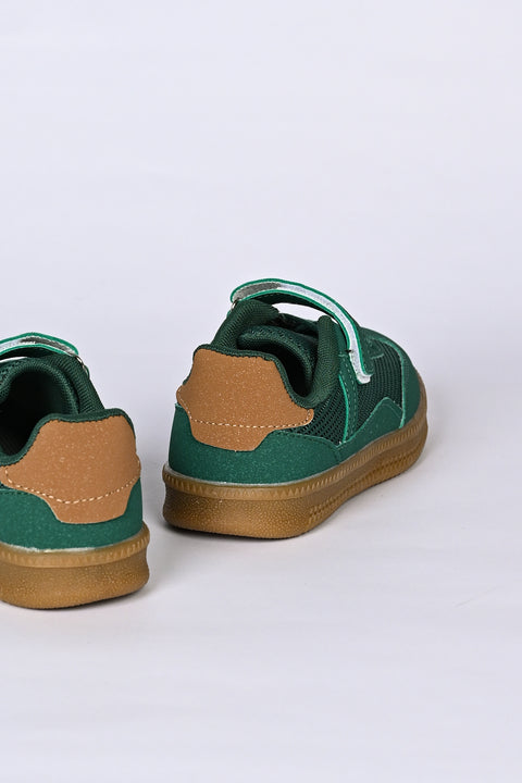 BOYS SNEAKERS