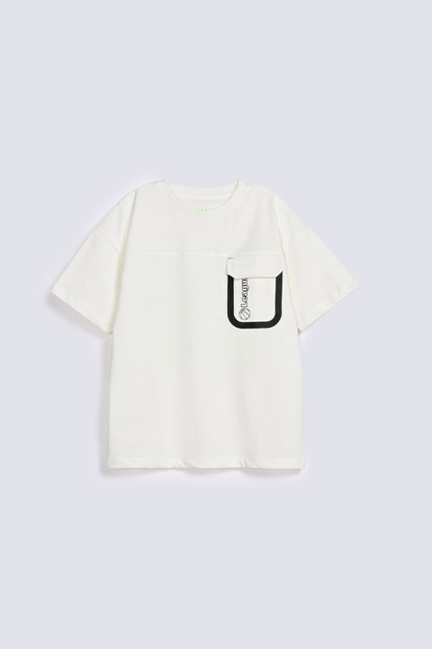 BOYS POCKET DETAIL TEE